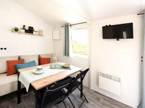 MOBILHOME 4 personnes - ESSENTIEL 2 Pièces 2/4 Personnes + TV