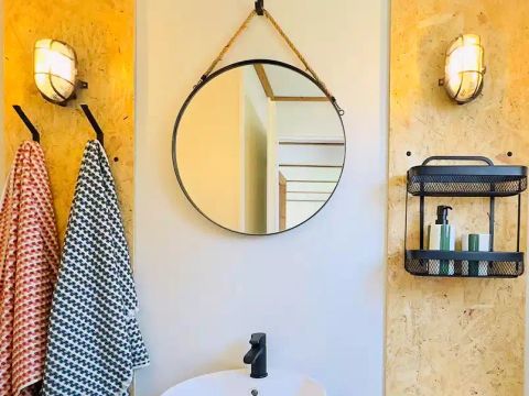 CARAVANE 4 personnes - Karlotte Aventures 3 Pièces 4 Personnes