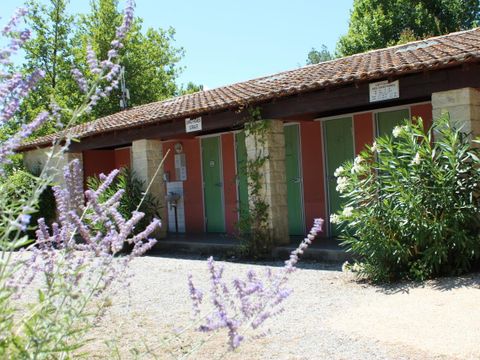 Emplacement - 100m² + 1 véhicule