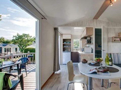 MOBILHOME 4 personnes - Mobil-home | Comfort XL | 2 Ch. | 4 Pers. | Terrasse surélévée non couverte | TV