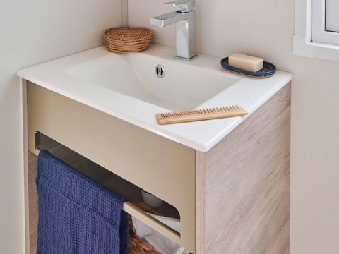 MOBILHOME 6 personnes - Comfort | 3 Ch. | 6 Pers. | Terrasse surélevée | Clim. | TV