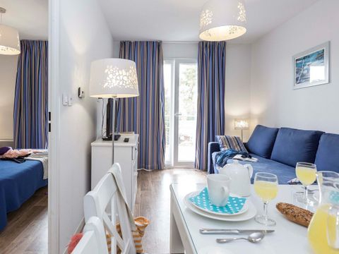 STUDIO 2 personnes - Studio 2 personnes PMR* (env. 23 m²)