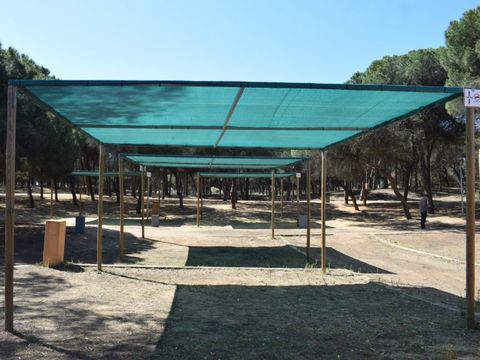 Emplacement - Parcela Estandar para autocaravanas con sombra artificial
