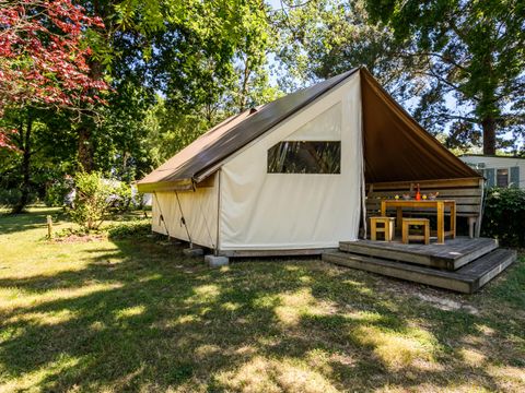 Tente en toile et en bois 4 personnes - Ecolodge 3 Pièces 4 Personnes Sans Sanitaires