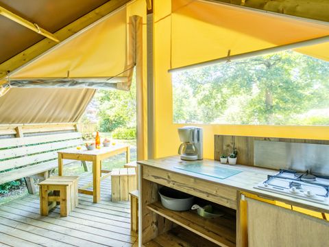 Tente en toile et en bois 4 personnes - Ecolodge 3 Pièces 4 Personnes Sans Sanitaires