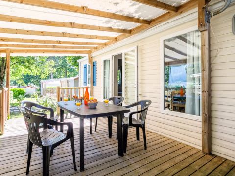 MOBILHOME 4 personnes - Confort 3 Pièces 4 Personnes + TV
