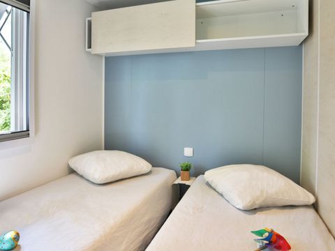 Mobilhome 4 personnes - Amour Blanc 3 Pièces 4 Personnes + TV