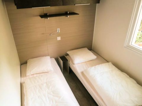 Mobilhome 6 personnes - Amour Blanc 4 Pièces 6 Personnes + TV
