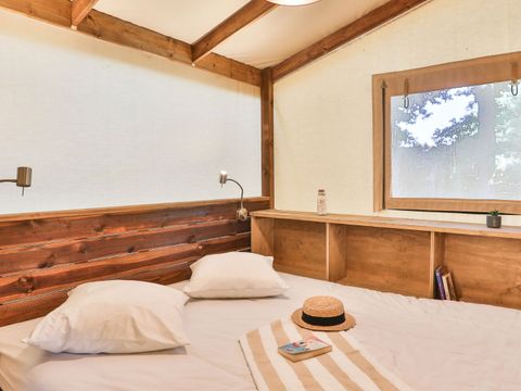Tente en toile et en bois 5 personnes - Ecolodge Cotton 3 Pièces 5 Personnes