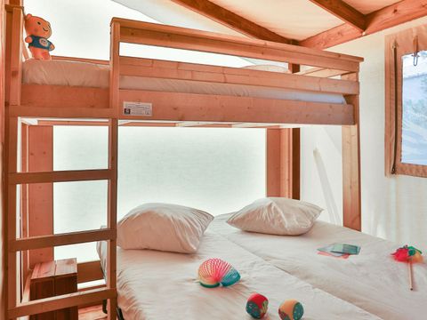 Tente en toile et en bois 5 personnes - Ecolodge Cotton 3 Pièces 5 Personnes
