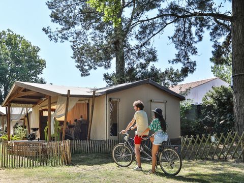 Tente en toile et en bois 5 personnes - Ecolodge Cotton 3 Pièces 5 Personnes