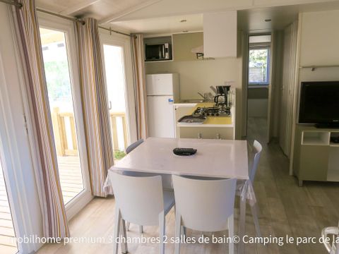 MOBILHOME 6 personnes - Home Premium 3ch 2sdb (gamme Privilège)