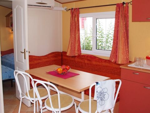 MOBILHOME 8 personnes - TEXAS ECO - 3 chambres - CLIM - TV