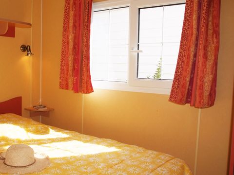 MOBILHOME 8 personnes - TEXAS ECO - 3 chambres - CLIM - TV