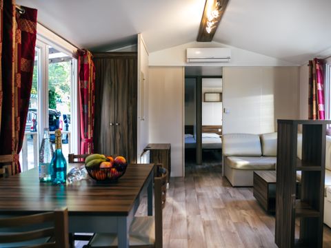 MOBILHOME 6 personnes - Platine, 3 chambres, Par Lifestyle Holidays