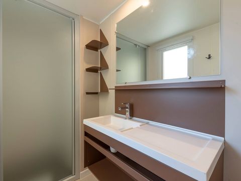 MOBILHOME 6 personnes - Premium | 3 Ch. | 6 Pers. | Terrasse surélevée | Clim