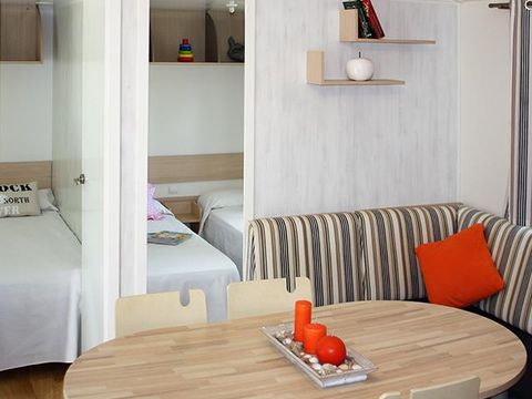 Mobilhome 2 personnes - Magnolia possibilité d'ajouter 2 personnes supplémentaire - Payant - Voir avec partenaire