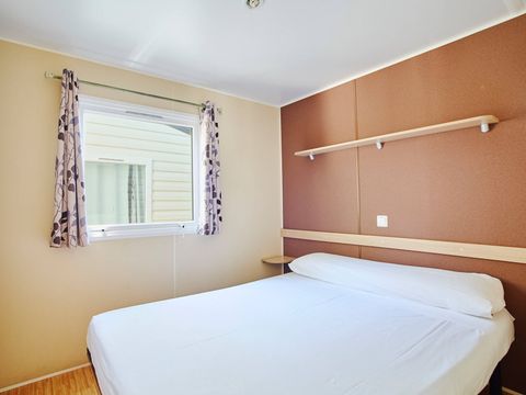 MOBILHOME 6 personnes - Mobil-home | Comfort | 3 Ch. | 6 Pers. | Terrasse surélevée | Clim. | TV MOBILHOME 6 personnes - Mobil-home | Comfort | 3 Ch. | 6 Pers. | Terrasse surélevée | Clim. | TV
