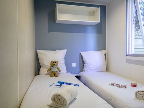 MOBILHOME 8 personnes - 4 chambres 8 personnes