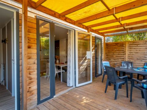 MOBILHOME 4 personnes - 2 chambres 2 salles de bain - 4 personnes - Diamant  MOBILHOME 4 personnes - 2 chambres 2 salles de bain - 4 personnes - Diamant