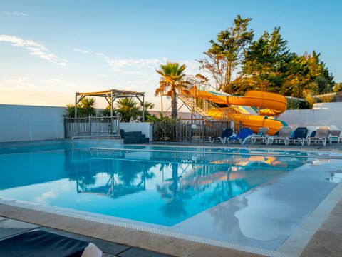 Camping Paradis Au port de l'houmeau. - Camping Charente-Maritime