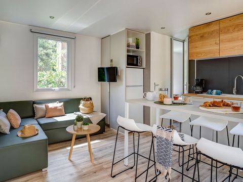 MOBILHOME 7 personnes - COTTAGE 6/7p 3ch ***