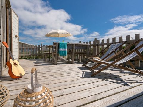 HÉBERGEMENT INSOLITE 5 personnes - LODGE Magic Tipi 5p 1ch