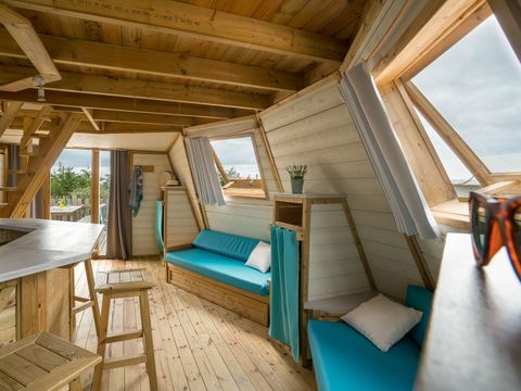 HÉBERGEMENT INSOLITE 5 personnes - LODGE Magic Tipi 5p 1ch