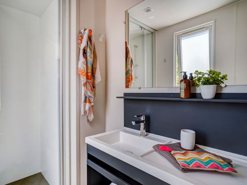MOBILHOME 5 personnes - COTTAGE 4/5p 2ch ***