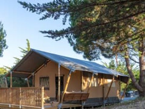 Tente en toile et en bois 4 personnes - Tente Outstanding 4p 2ch ***