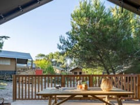 Tente en toile et en bois 4 personnes - Tente Outstanding 4p 2ch ***
