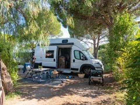 Emplacement - Camping-Car **