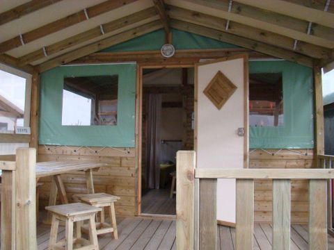 Tente en toile et en bois 4 personnes - EVASION 2 chambres, sans sanitaires
