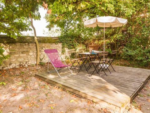 MAISON 3 personnes - En pierre avec sanitaires