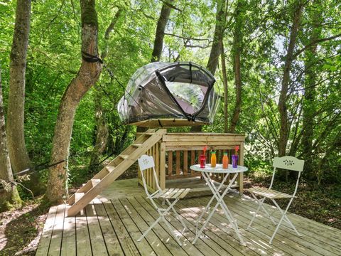 TENTE 2 personnes - TENTE BULLE perchée dans les arbres (pas de cuisine pas de sanitaires)