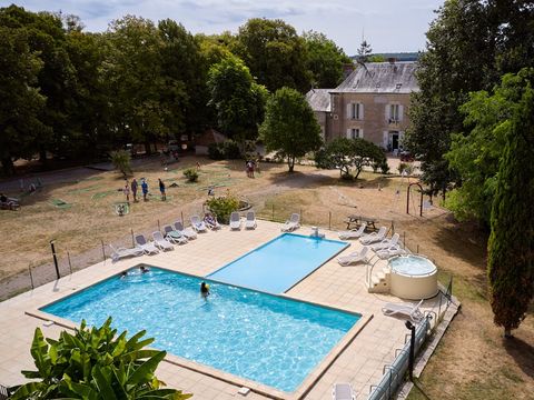 Camping Le Petit Trianon  - Camping Vienne - Image N°9