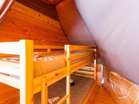 TENTE TOILE ET BOIS 4 personnes - TIPI Sans sanitaires