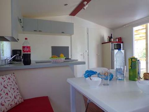 MOBILHOME 4 personnes - ACACIAS + TV et Clim