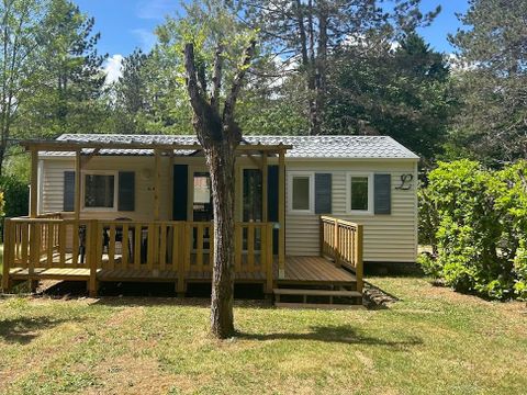 MOBILHOME 6 personnes - Résidence mobile confort Chênes 3 chambres avec terrasse semi-couverte 18m² + TV + CLIM