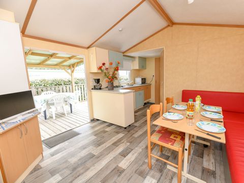 MOBILHOME 6 personnes - Mobil Home Aqua 2 ch 4/6 pers Terrasse Semi-Couverte