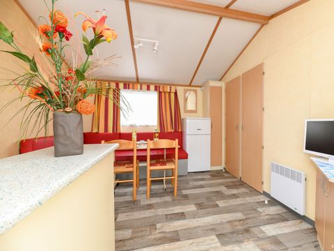 MOBILHOME 6 personnes - Mobil Home Aqua 2 ch 4/6 pers Terrasse Semi-Couverte