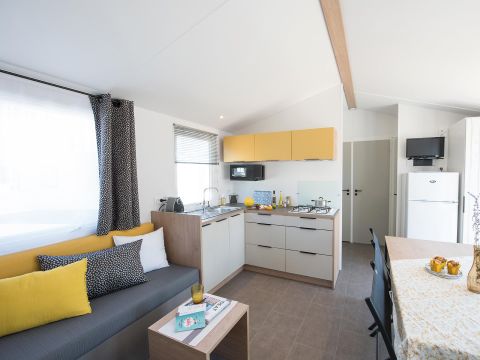 MOBILHOME 8 personnes - Univers Family Plus 40 m² + 4 chambres + terrasse couverte 18 m²