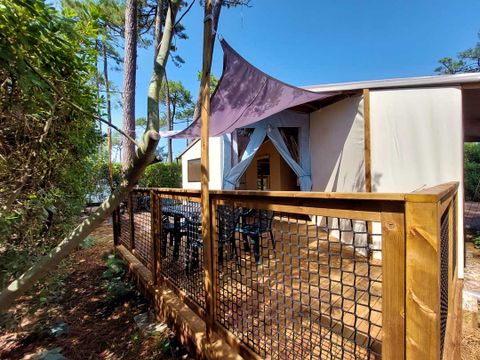 TENTE TOILE ET BOIS 4 personnes - C- Tente Lodge Mana 2 chambres 22m²