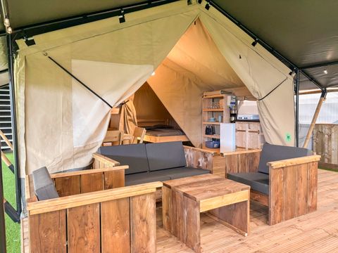 Tente en toile et en bois 4 personnes - Tentes safari sans installations sanitaires 4 personnes