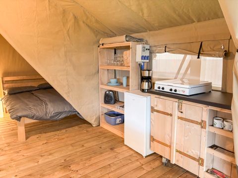 Tente en toile et en bois 4 personnes - Tentes safari sans installations sanitaires 4 personnes