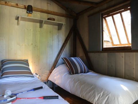 Hébergement 4 personnes - LODGE BOIS CONFORT sur pilotis