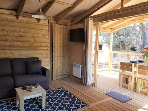 TENTE TOILE ET BOIS 4 personnes - Cosyflower Premium 38m² - 2 chambres + TV + draps + serviettes + terrasse semi-couverte 11m² 4/5 pers