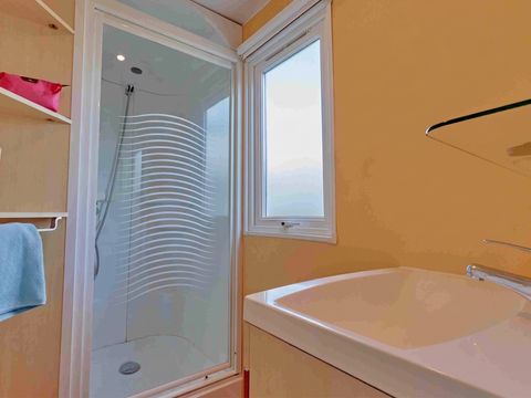 Mobilhome 6 personnes - TV