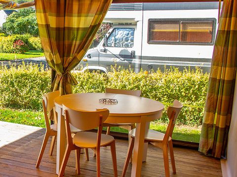 TENTE TOILE ET BOIS 4 personnes