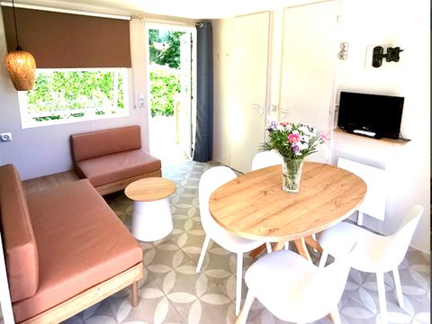 MOBILHOME 4 personnes - Mobil-home Côté Jardin - 2 chambres + terrasse + TV + SPA